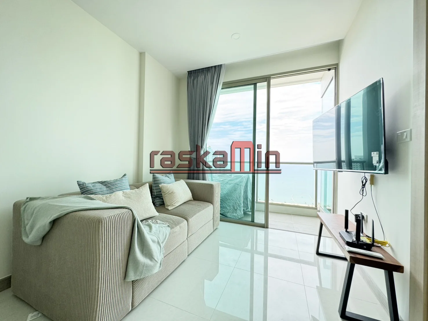 The Riviera Jomtien 公寓出租 – 一室一厅 高层 海景
