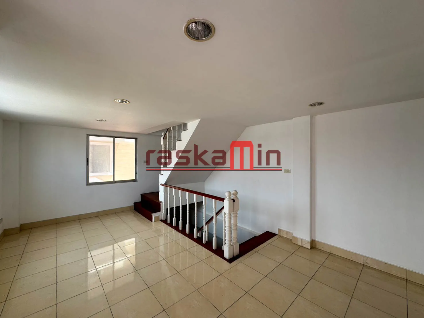 Sukhumvit 11 Pattaya Shophouses – Urgent Sale - 11