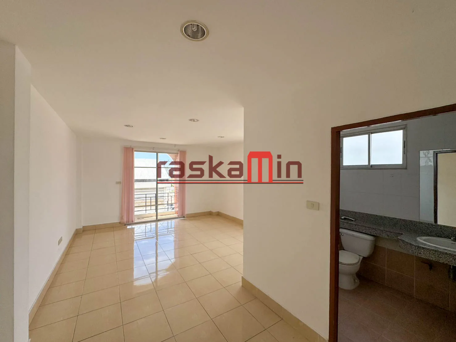 Sukhumvit 11 Pattaya Shophouses – Urgent Sale - 13