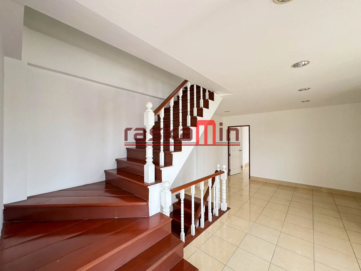 Sukhumvit 11 Pattaya Shophouses – Urgent Sale - 17